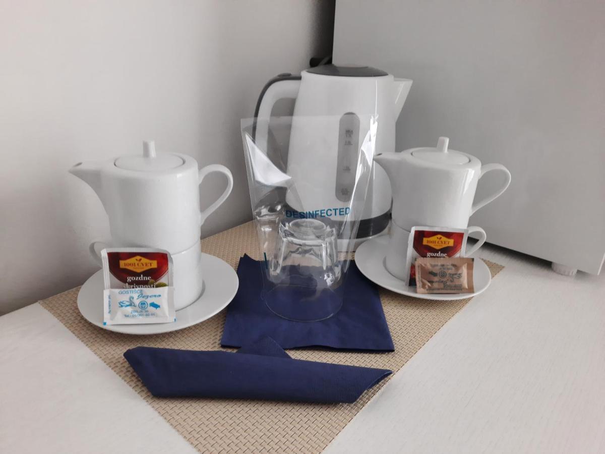 Gostisce Jezero Bed & Breakfast Medvode Luaran gambar