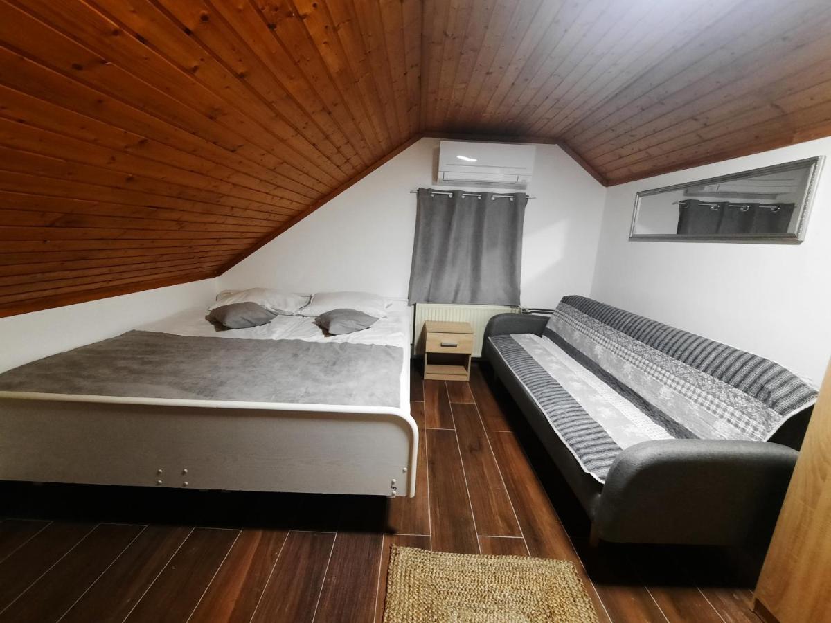 Gostisce Jezero Bed & Breakfast Medvode Luaran gambar