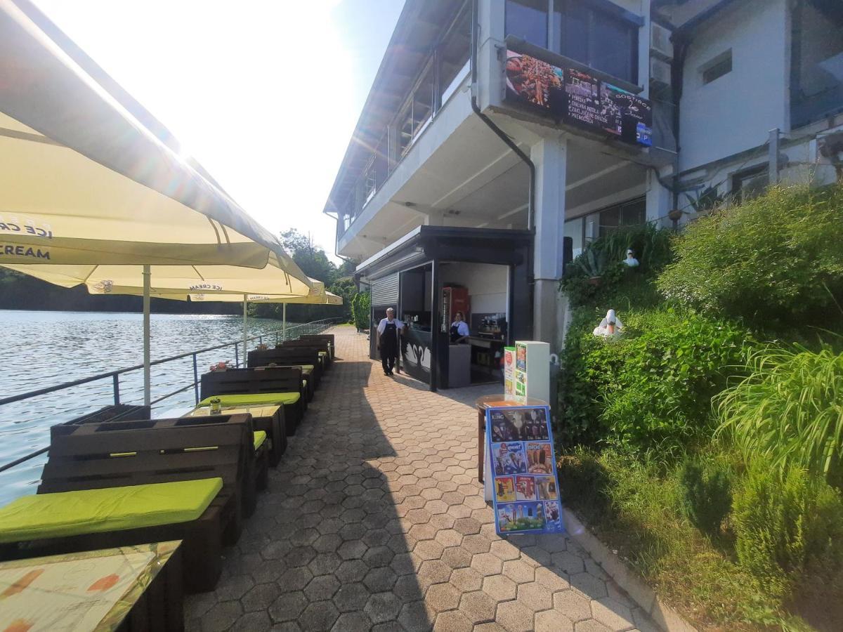 Gostisce Jezero Bed & Breakfast Medvode Luaran gambar