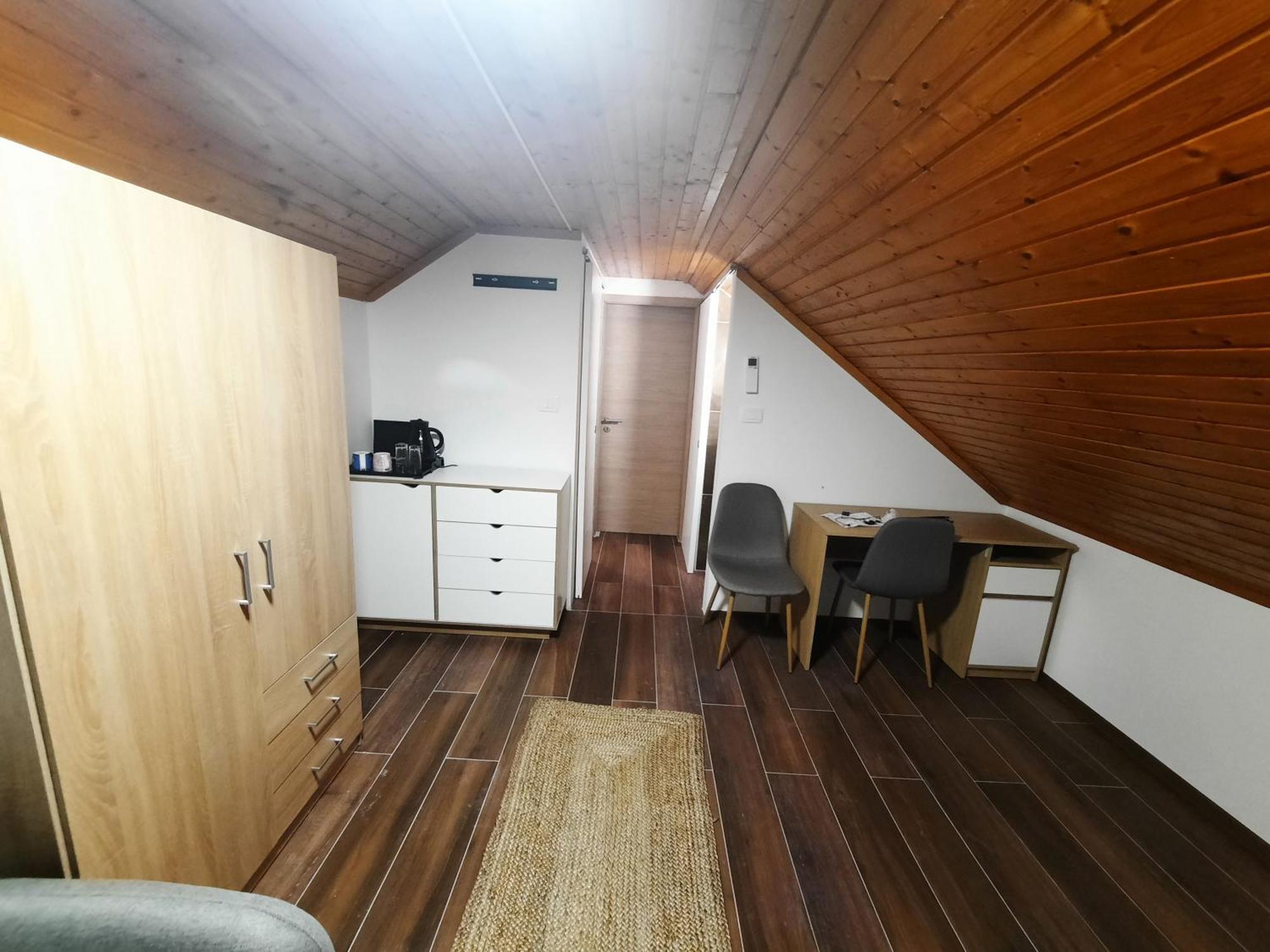 Gostisce Jezero Bed & Breakfast Medvode Bilik gambar