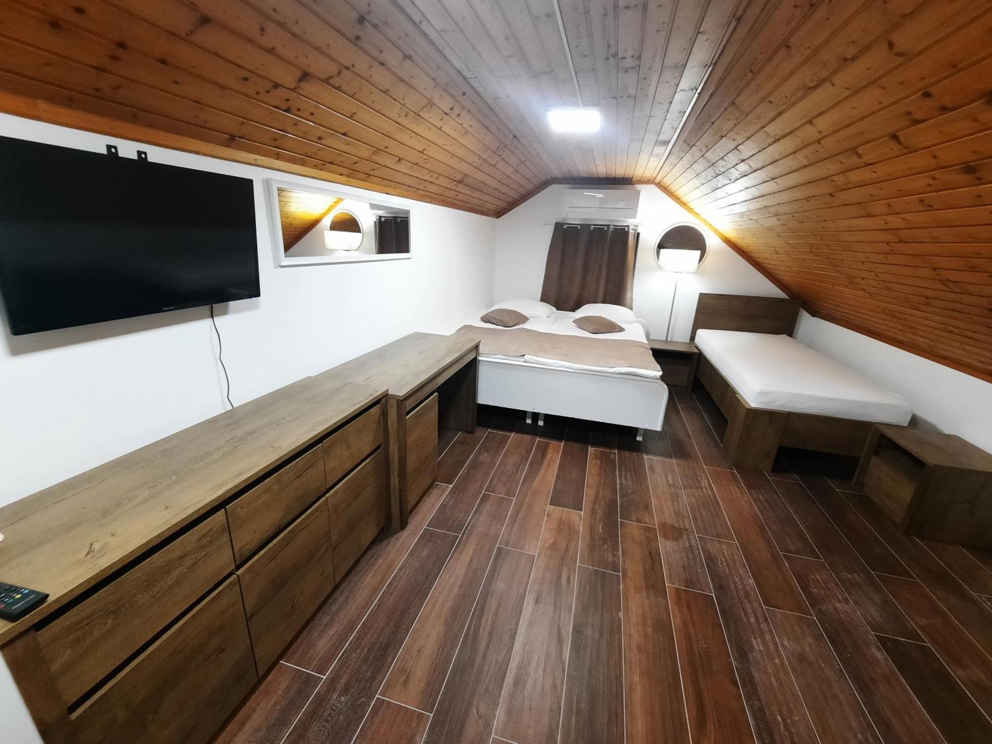 Gostisce Jezero Bed & Breakfast Medvode Bilik gambar