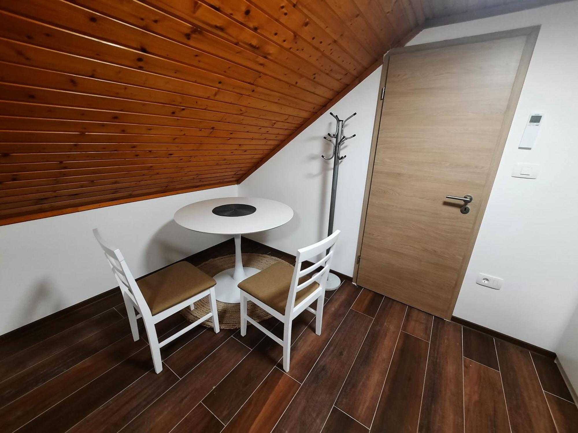 Gostisce Jezero Bed & Breakfast Medvode Bilik gambar