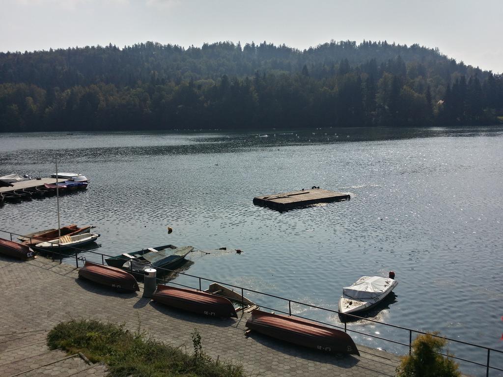 Gostisce Jezero Bed & Breakfast Medvode Luaran gambar