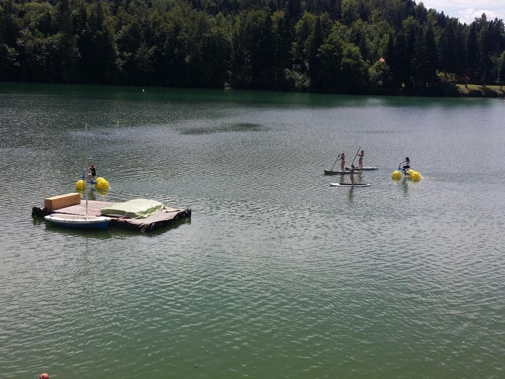 Gostisce Jezero Bed & Breakfast Medvode Luaran gambar