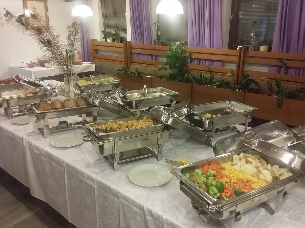 Gostisce Jezero Bed & Breakfast Medvode Luaran gambar