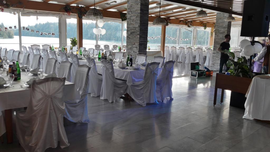 Gostisce Jezero Bed & Breakfast Medvode Luaran gambar
